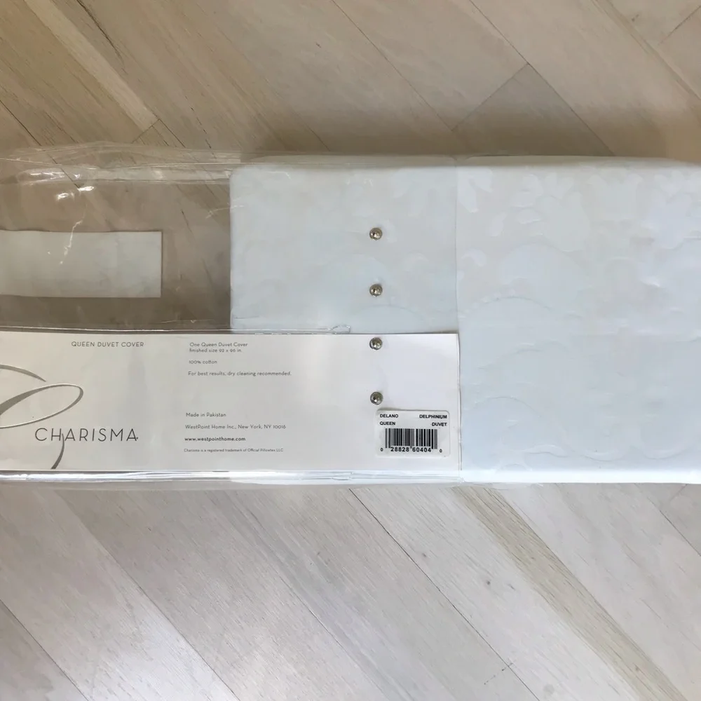 Charisma NWT$350 Duvet DeLano Delphinium Blue Qn
